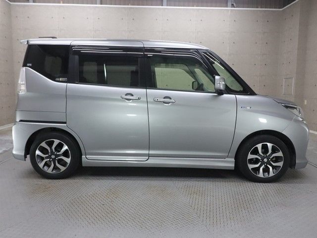 SUZUKI SOLIO BANDIT 2015