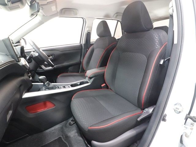 TOYOTA RAIZE HYBRID 2021