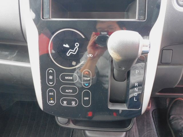 MITSUBISHI eK WAGON 2018