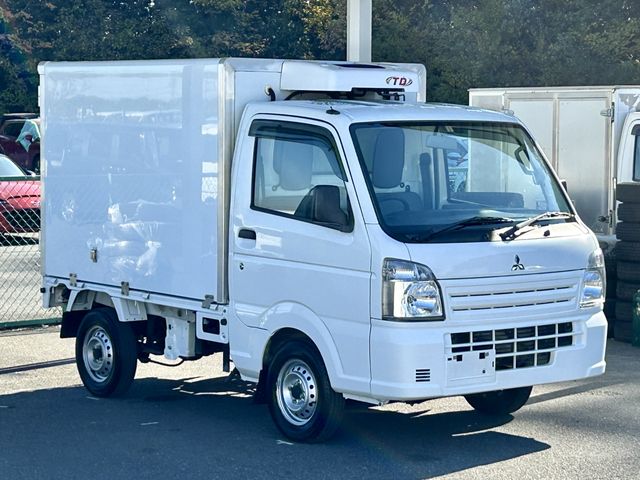 MITSUBISHI MINICAB truck 2022