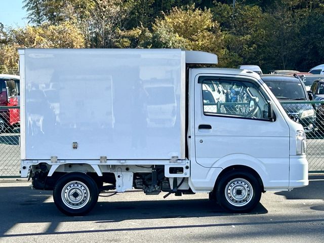 MITSUBISHI MINICAB truck 2022