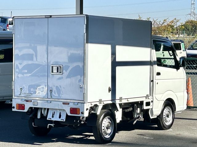 MITSUBISHI MINICAB truck 2022