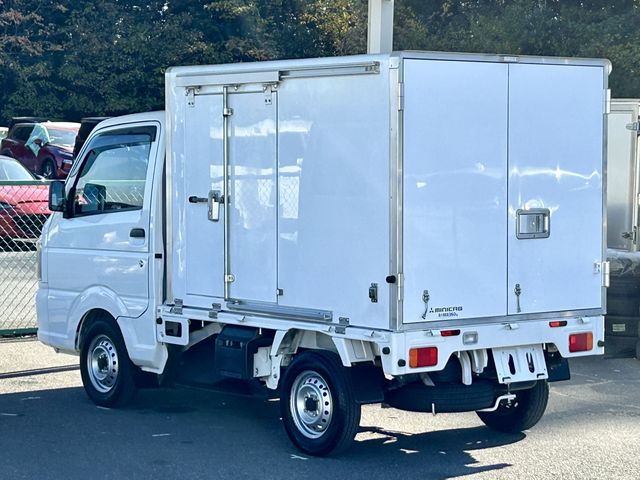 MITSUBISHI MINICAB truck 2022