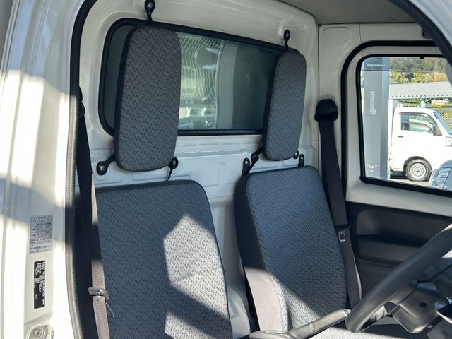 MITSUBISHI MINICAB truck 2022