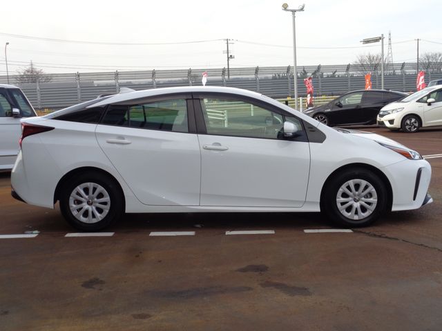 TOYOTA PRIUS 4WD 2020