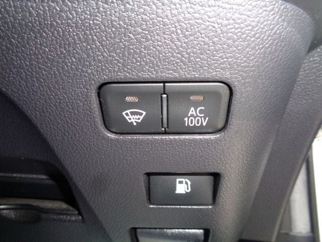 TOYOTA PRIUS 4WD 2020