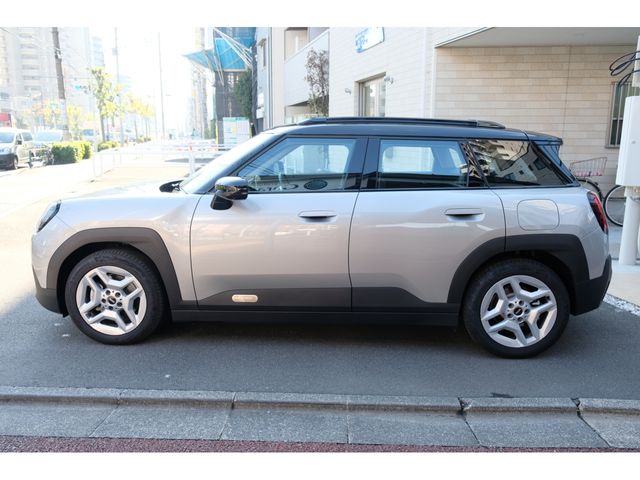 BMW MINI ACEMAN 2025