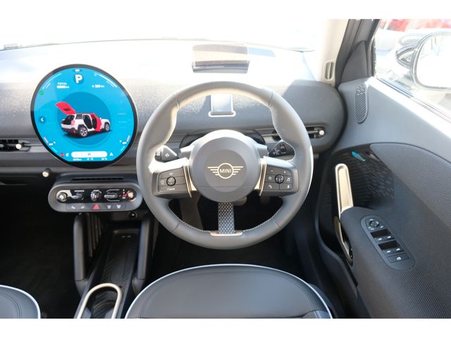 BMW MINI ACEMAN 2025