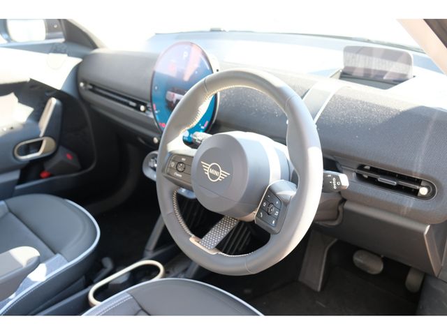 BMW MINI ACEMAN 2025