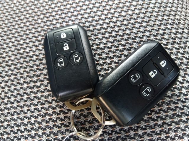 SUZUKI WAGON R SMILE 2023