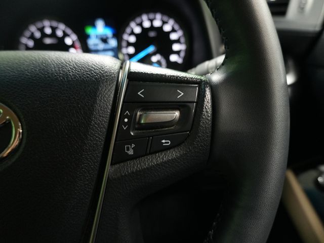 TOYOTA VELLFIRE 2015