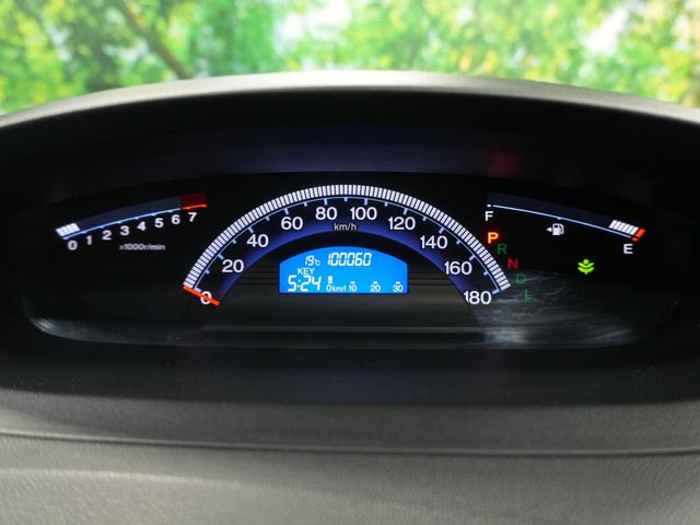 HONDA FREED Spike 2012