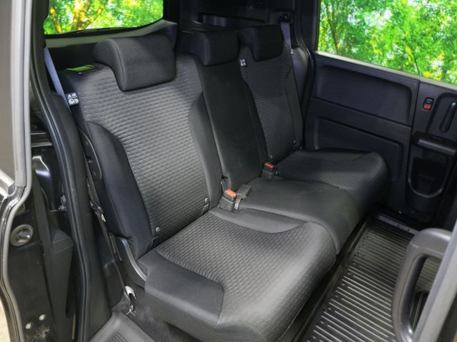 HONDA FREED Spike 2012