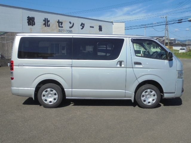 TOYOTA HIACE van 2WD 2014