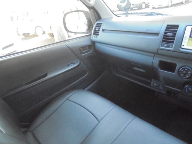 TOYOTA HIACE van 2WD 2014