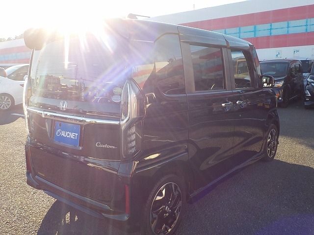 HONDA N BOX CUSTOM 2020