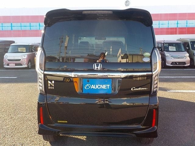 HONDA N BOX CUSTOM 2020