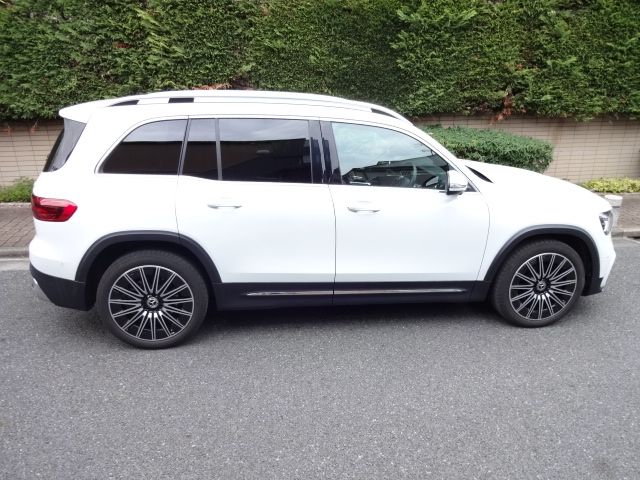 MERCEDES BENZ MERCEDES BENZ GLB 2024