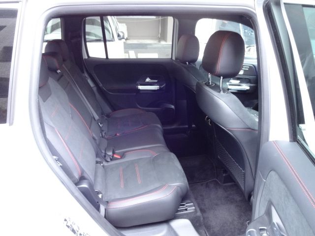 MERCEDES BENZ MERCEDES BENZ GLB 2024