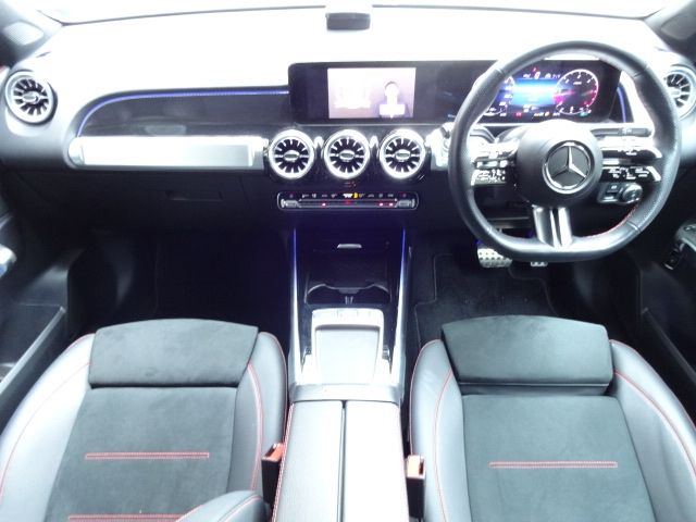 MERCEDES BENZ MERCEDES BENZ GLB 2024