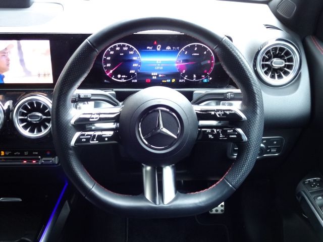 MERCEDES BENZ MERCEDES BENZ GLB 2024