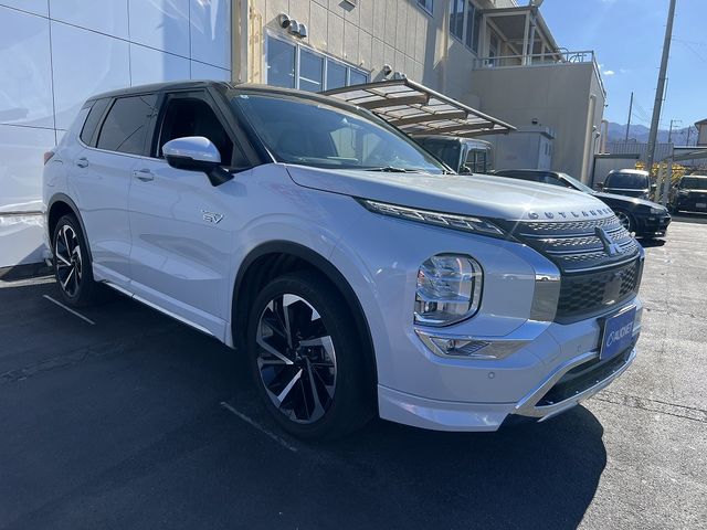 MITSUBISHI OUTLANDER PHEV 2022