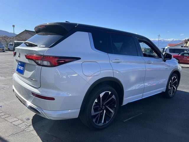 MITSUBISHI OUTLANDER PHEV 2022