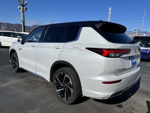 MITSUBISHI OUTLANDER PHEV 2022