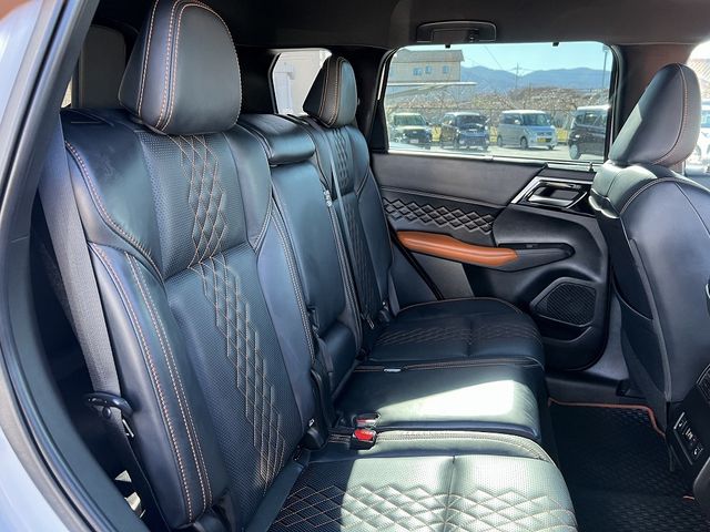 MITSUBISHI OUTLANDER PHEV 2022