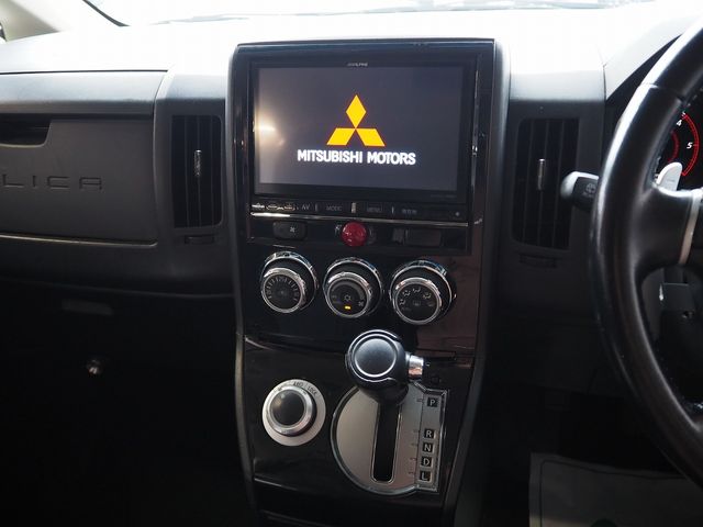 MITSUBISHI DELICA D:5 4WD 2013