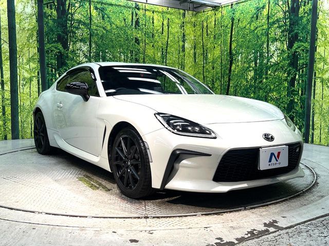 TOYOTA GR86 2023