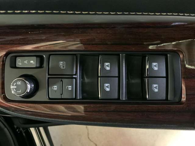 TOYOTA HARRIER HYBRID 2014