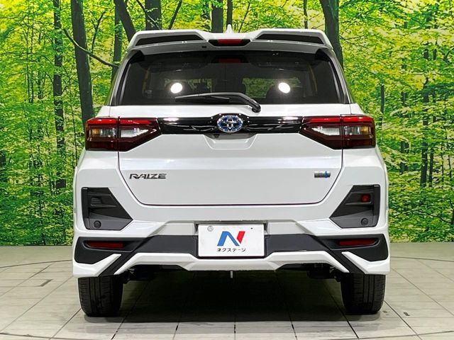 TOYOTA RAIZE HYBRID 2022