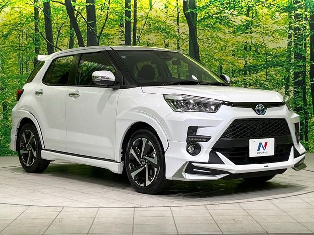 TOYOTA RAIZE HYBRID 2022