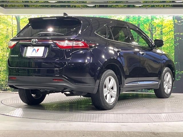 TOYOTA HARRIER 2WD 2019