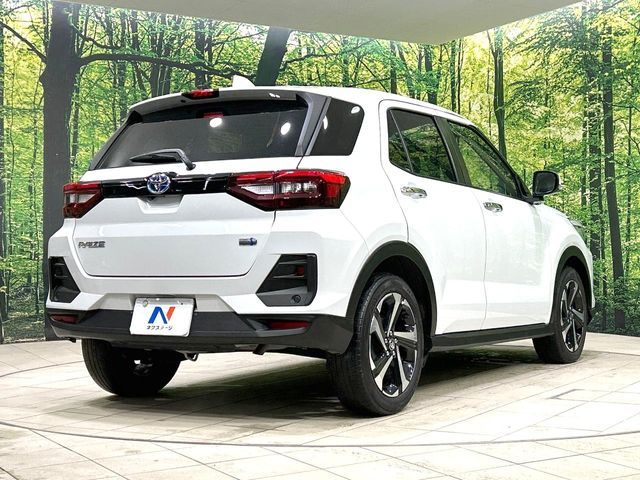 TOYOTA RAIZE HYBRID 2022