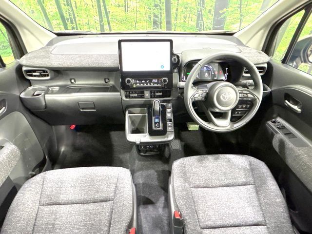 TOYOTA SIENTA HYBRID 2025