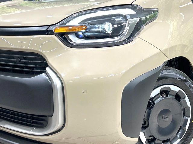 TOYOTA SIENTA HYBRID 2025