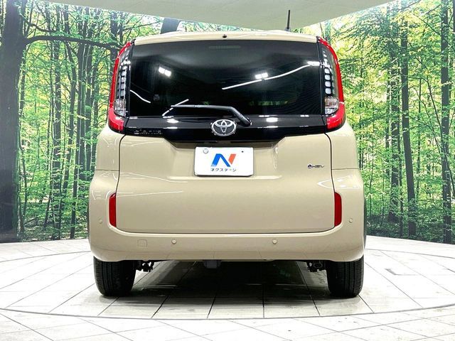 TOYOTA SIENTA HYBRID 2025