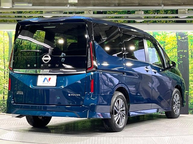 NISSAN SERENA  WG 2025
