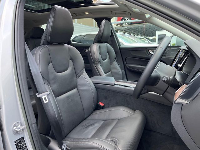 VOLVO VOLVO XC60 2023