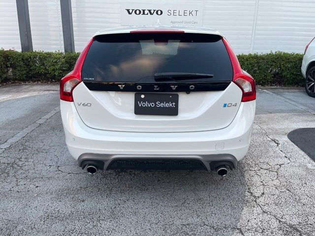 VOLVO VOLVO V60 2016