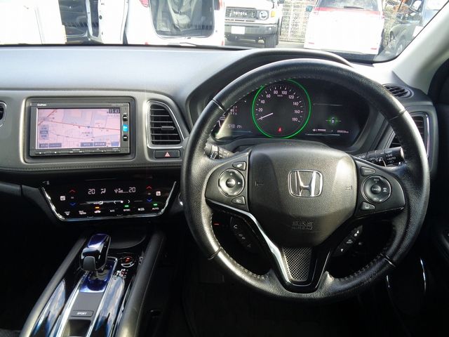 HONDA VEZEL HYBRID 4WD 2016