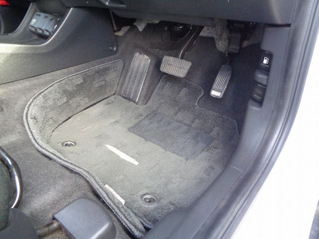 HONDA VEZEL HYBRID 4WD 2016