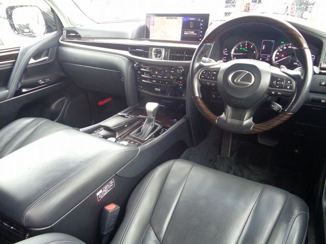 TOYOTA LEXUS LX570 AWD 2018