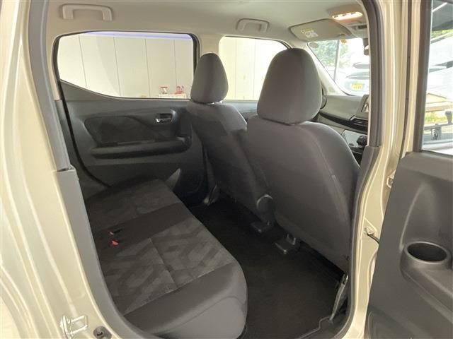 MITSUBISHI ek X EV 2023