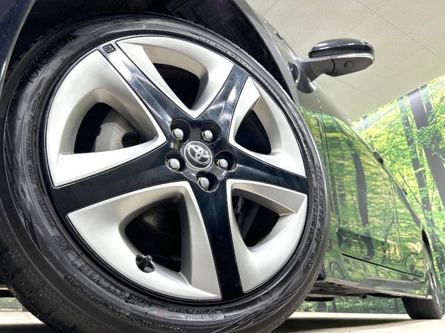 TOYOTA PRIUS 4WD 2021