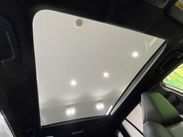 TOYOTA COROLLA CROSS HYBRID 2025