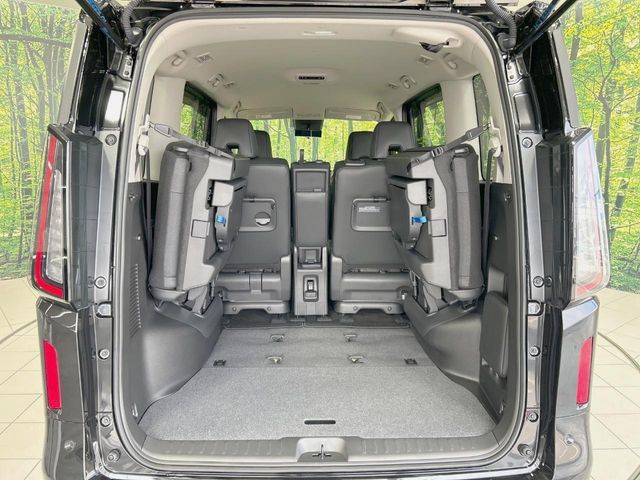 NISSAN SERENA  WG 2024