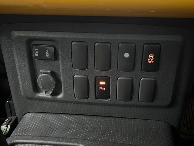 TOYOTA FJ CRUISER 4WD 2014